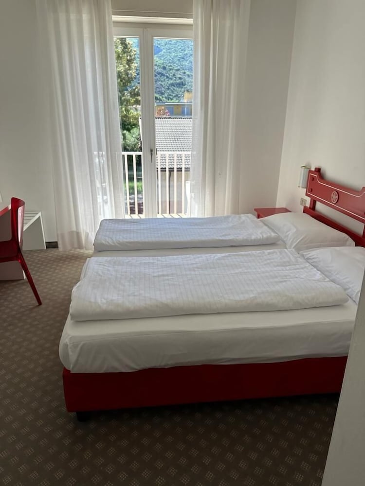 Фото Bike Garnì Villa Maria Torbole