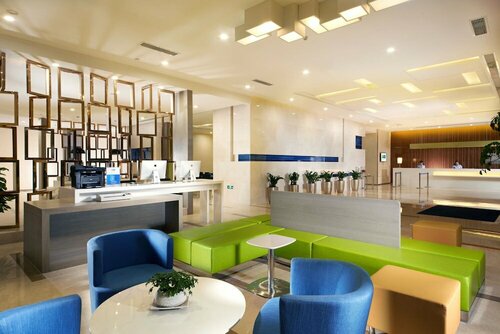 Гостиница Holiday Inn Express Luoyang City Center в Лояне