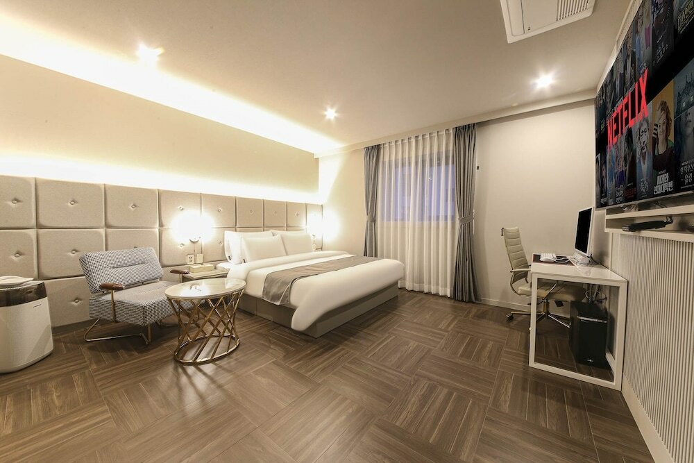 Фото Denbasta Premium Hotel Bumil