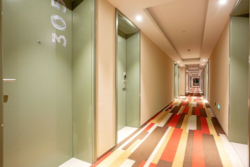 Фото Ibis Lanzhou Peili Square