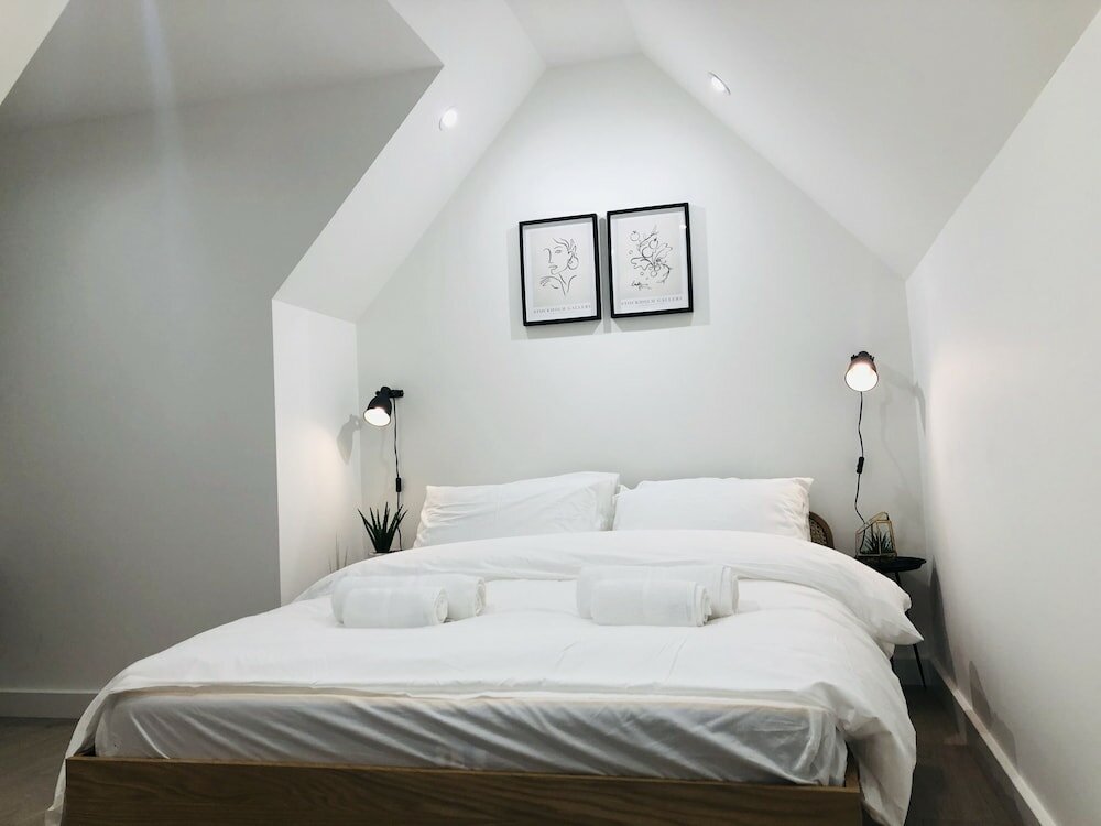 Фото Perfect Holiday Escape - 1 and 2 Bedroom Deluxe Apartments at Liverpool Street