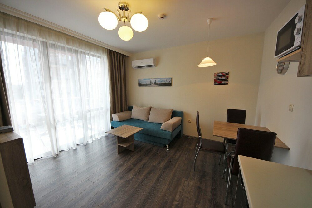 Фото Menada Apartments in Tarsis Nova Complex