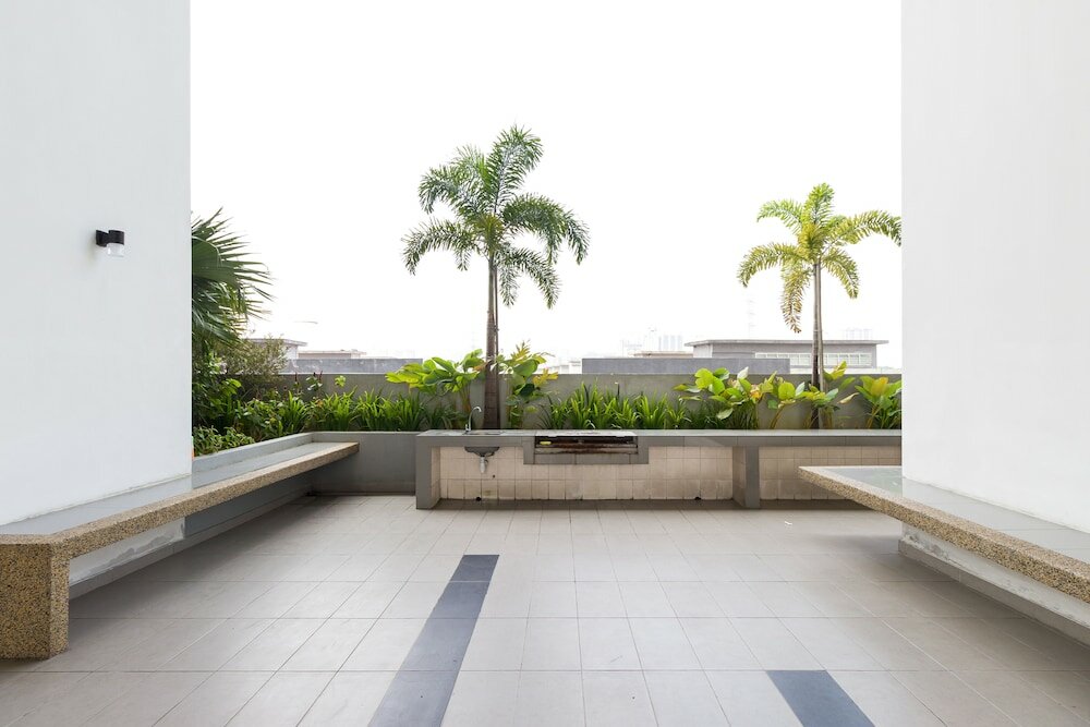 Фото Boulevard Service Suites at Jln Kuching