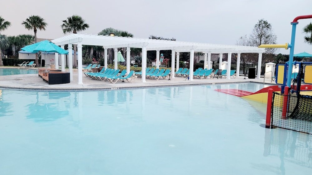 Фото Upscale Kissimmee Retreat