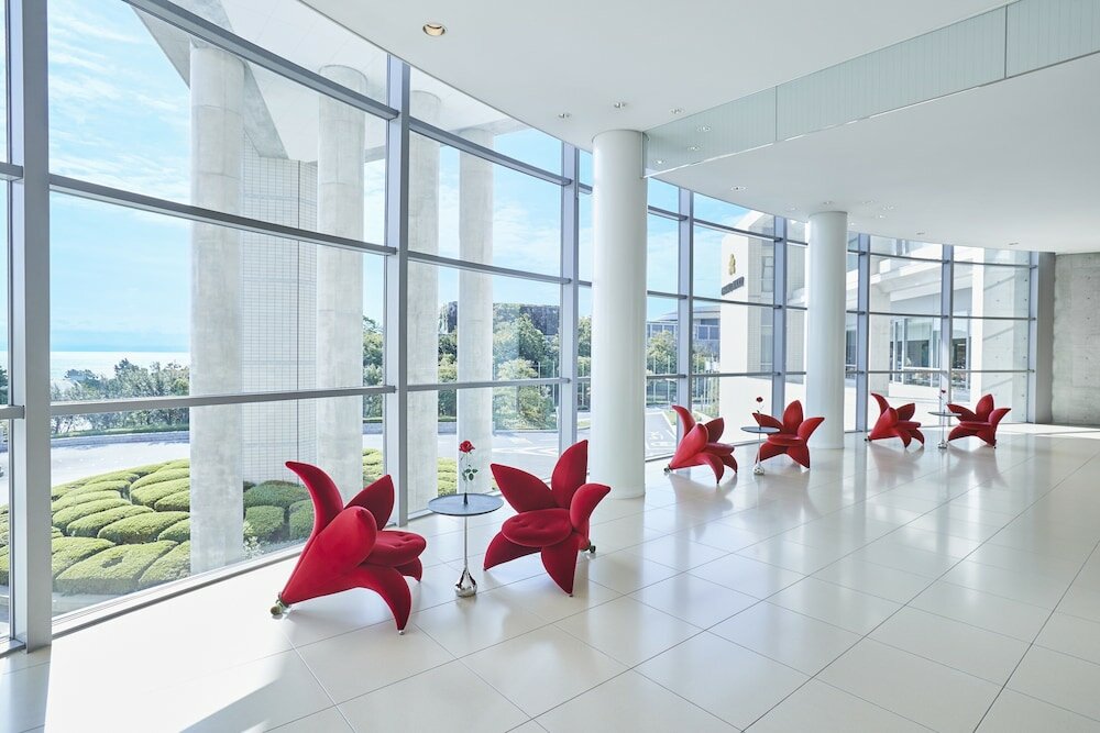 Фото Hotel Crimson Palace