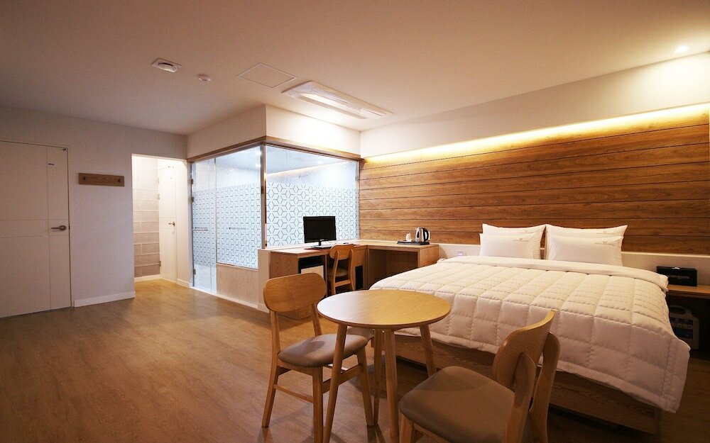 Фото Ulsan Jeongjadong White Swan