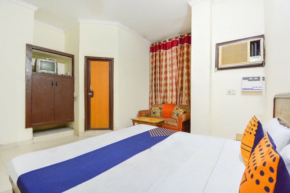 Фото Spot On 38670 Hotel Diamond