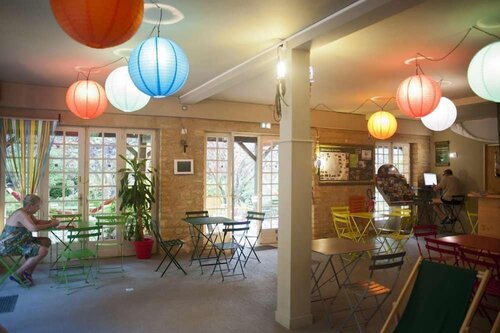 Гостиница Huttopia Sarlat в Сарла-ла-Канеде