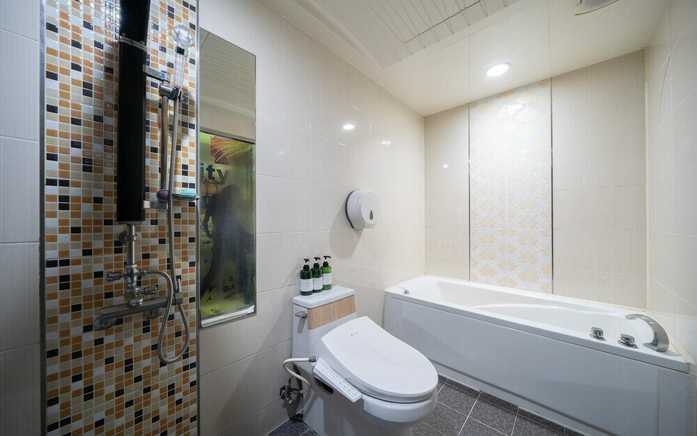 Фото Pohang Ocheon Party Rock Motel