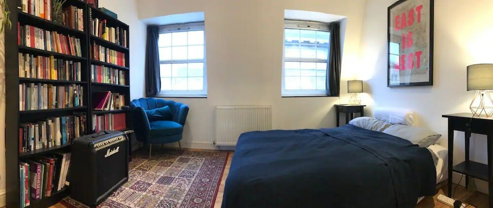 Фото Stylish and Light 2 Bedroom Flat in Bethnal Green