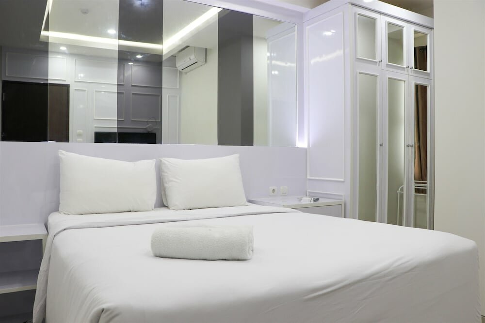 Hotel Elegant and Comfy 3br Transpark Cibubur Apartment, Depok, photo