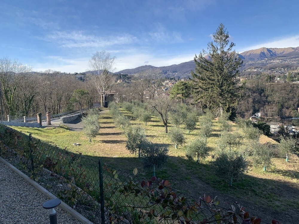 Фото Bigatt Hotel & Restaurant