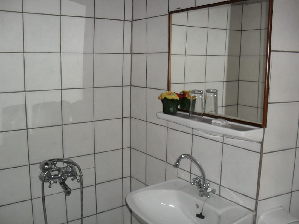 Фото Traditional Guest Home Dimou