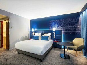 Гостиница Hotel Mercure Toulon La Seyne-Sur-Mer