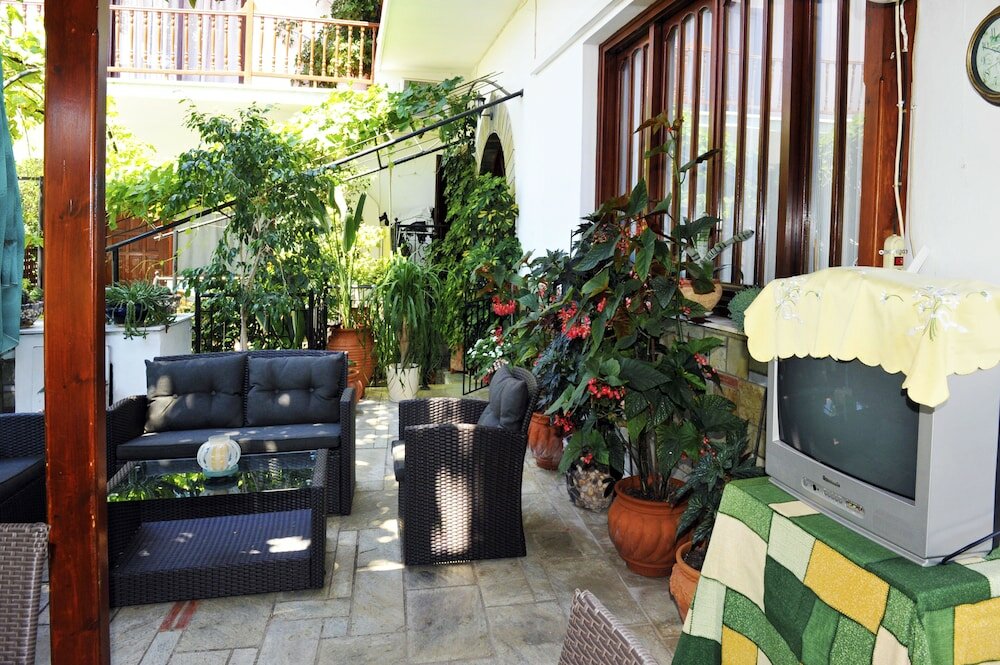 Фото Sofia Studios