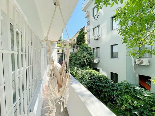 Апартаменты Apartment With Balcony Close to Taksim in Cihangir в Стамбуле