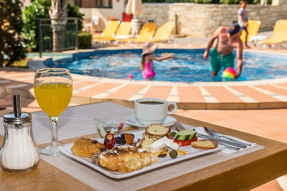Фото Asterias Village Resort