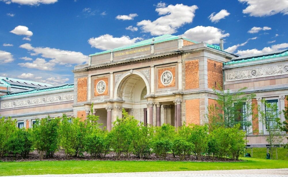 Фото Luxury apart-hotel in the heart of Cph