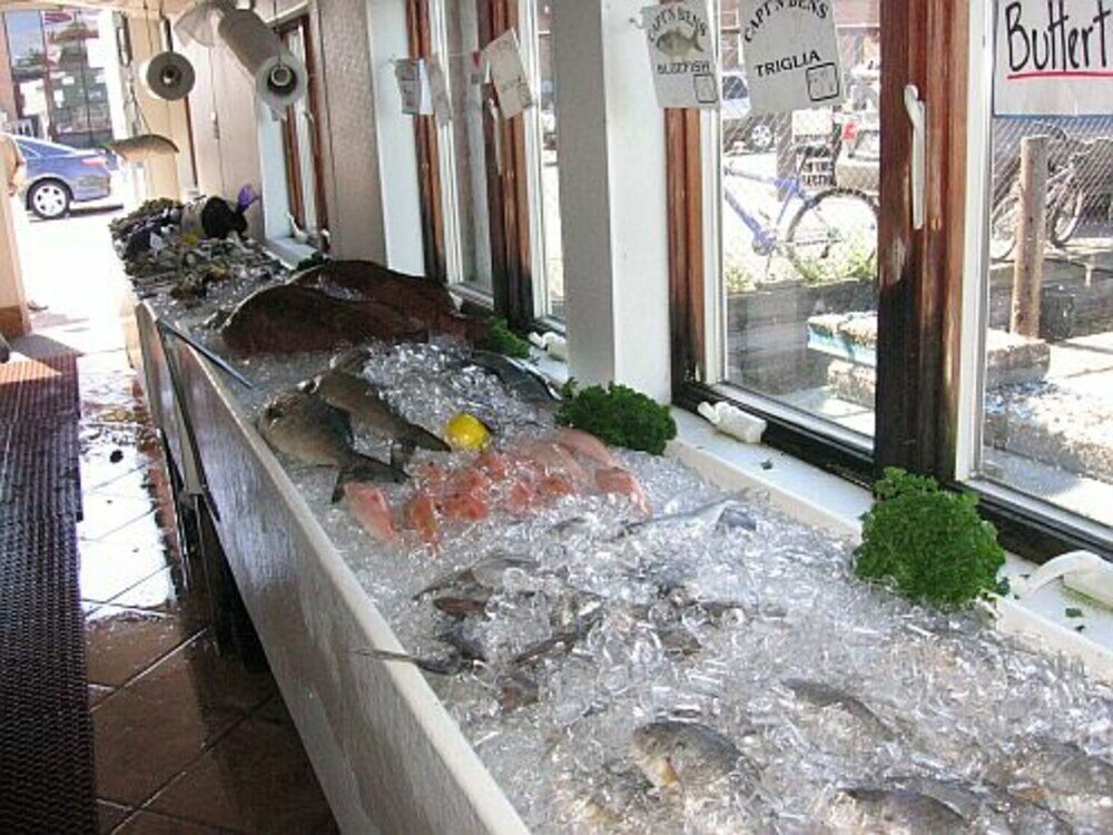 Фото Yachtsman's Cove with 3-Levels