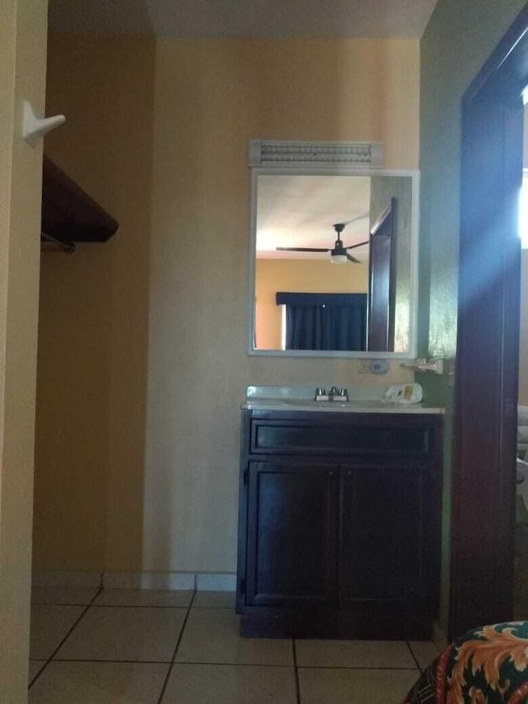 Фото Cactus Inn Los Cabos