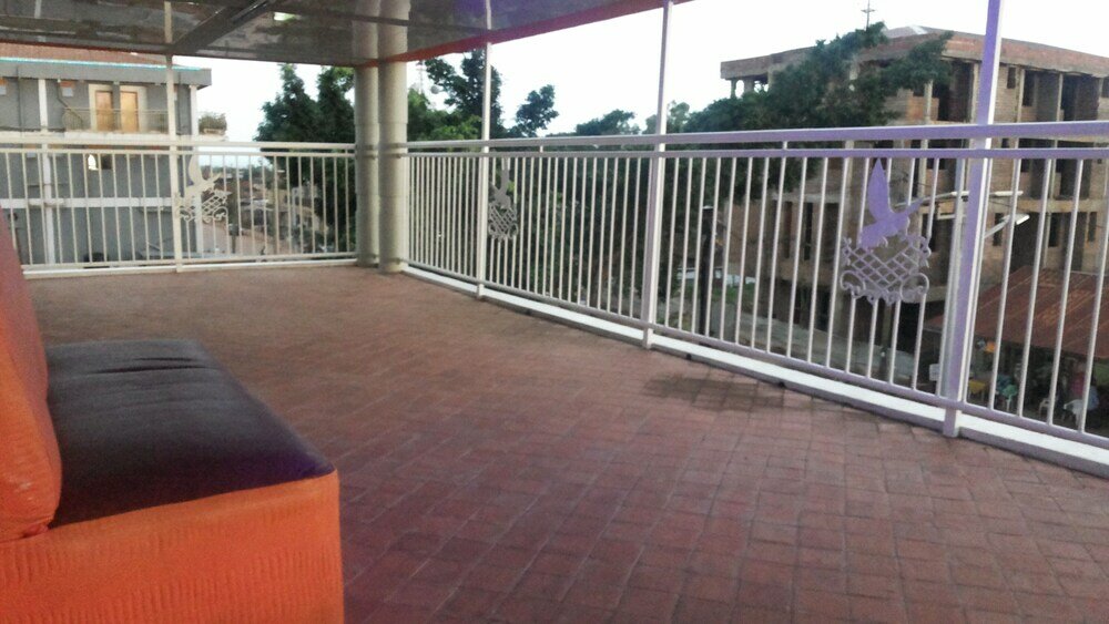 Фото Continental Hotel Gulu