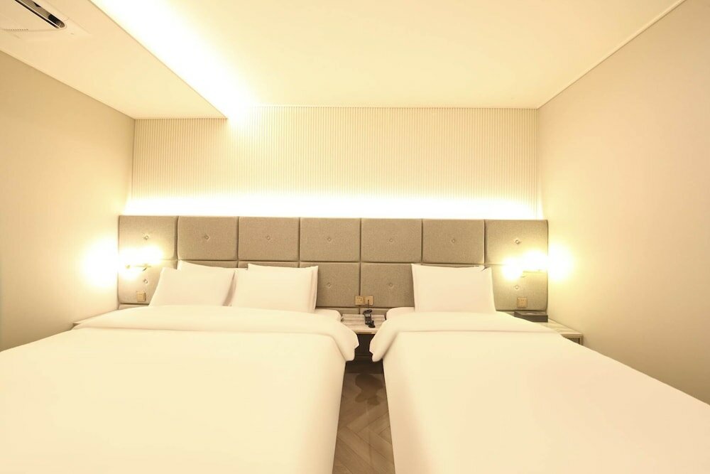 Фото Denbasta Signature Hotel