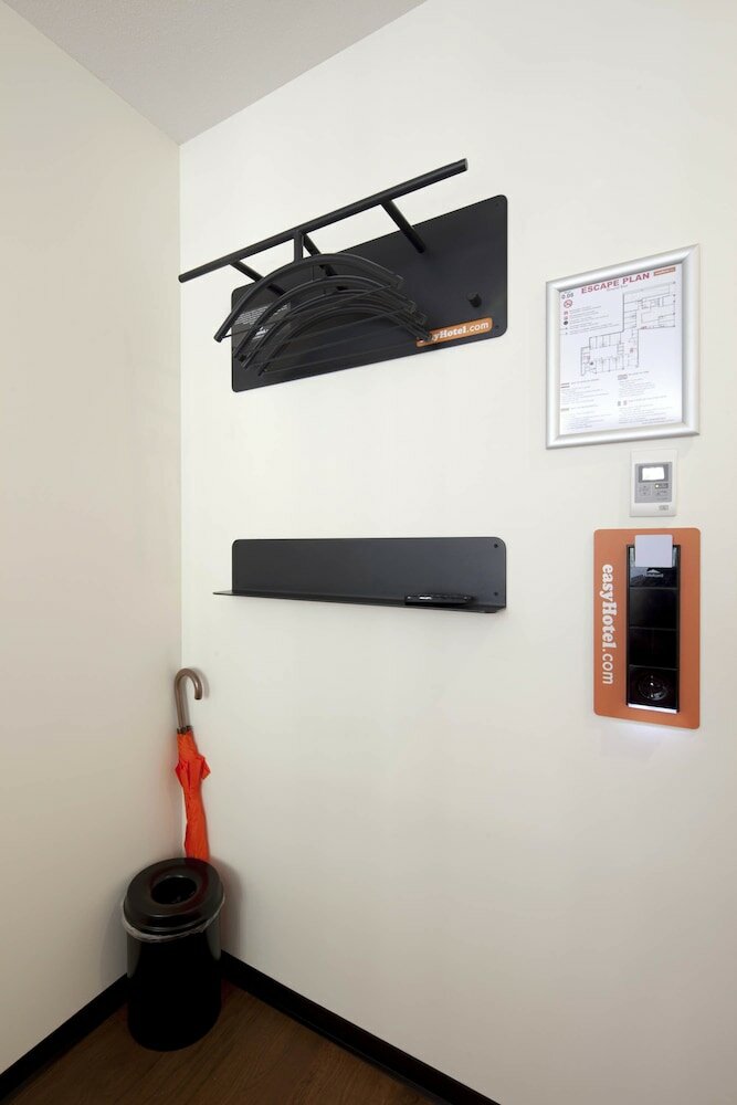 Фото EasyHotel The Hague City Centre