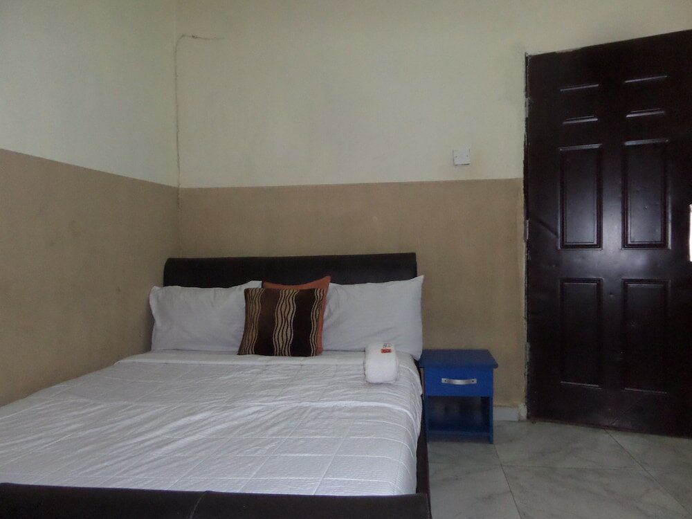 Фото Ikeja Transit Hotel Iyala