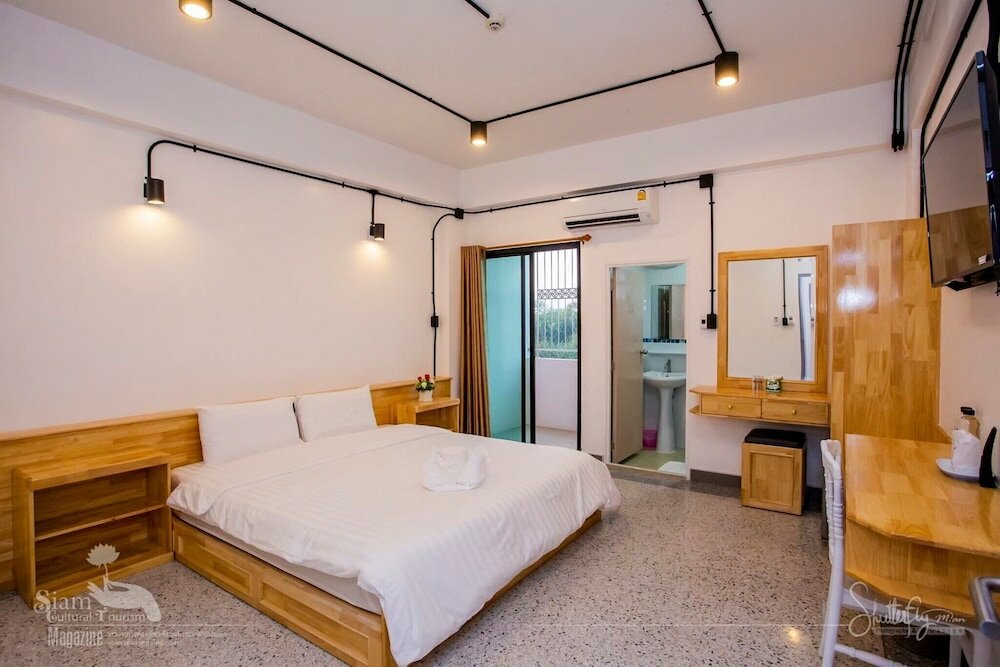 Фото Thaphon Residence