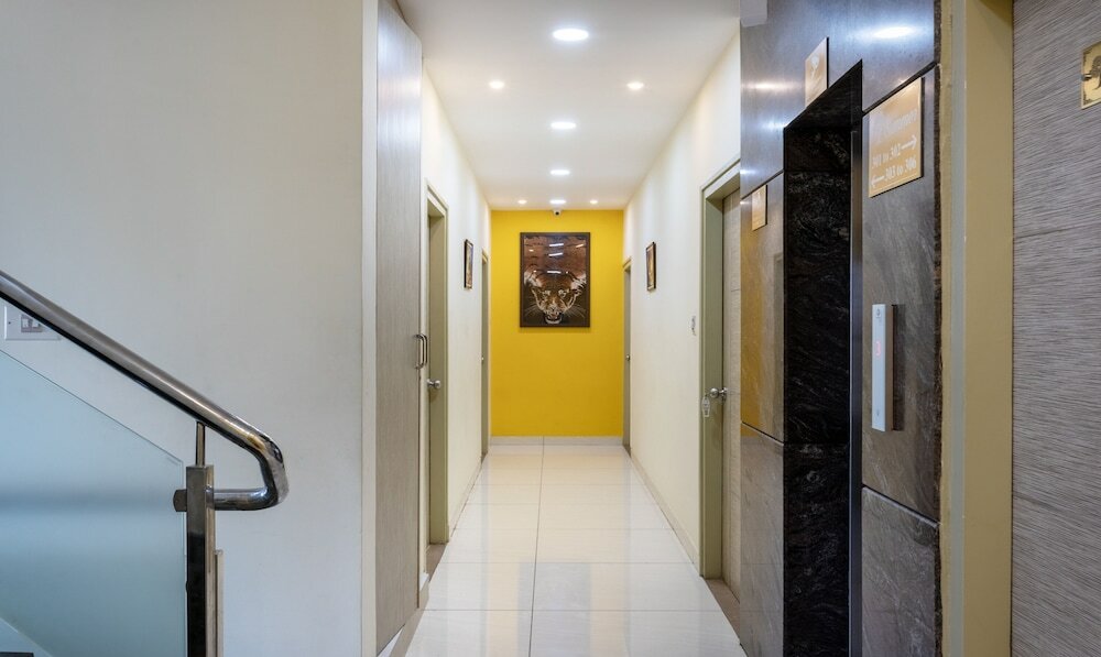 Фото Treebo Trend Four Seasons