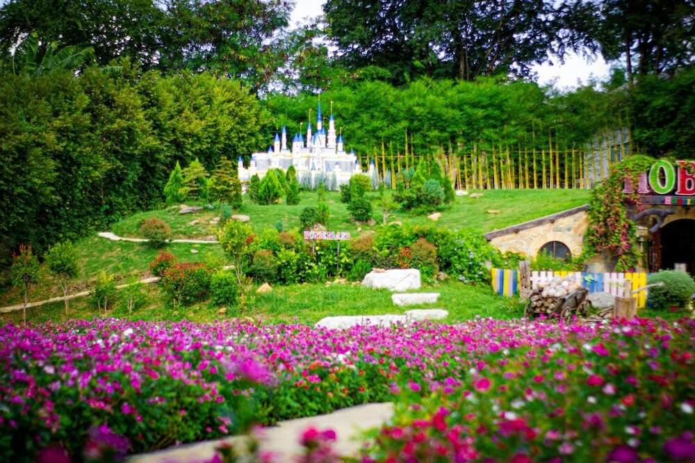 Фото отеля 2