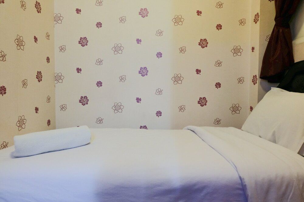 Фото Best Deal 2Br At Suites @Metro Apartment