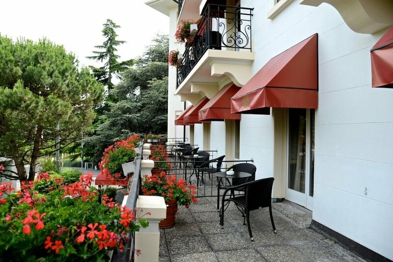 Гостиница Carlton Lausanne Boutique Hotel в Лозанне