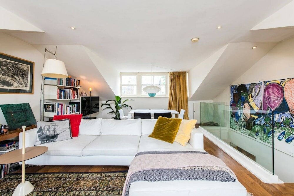 Фото Long Stay Discounts - Unique 2bed Flat, Portobello Road