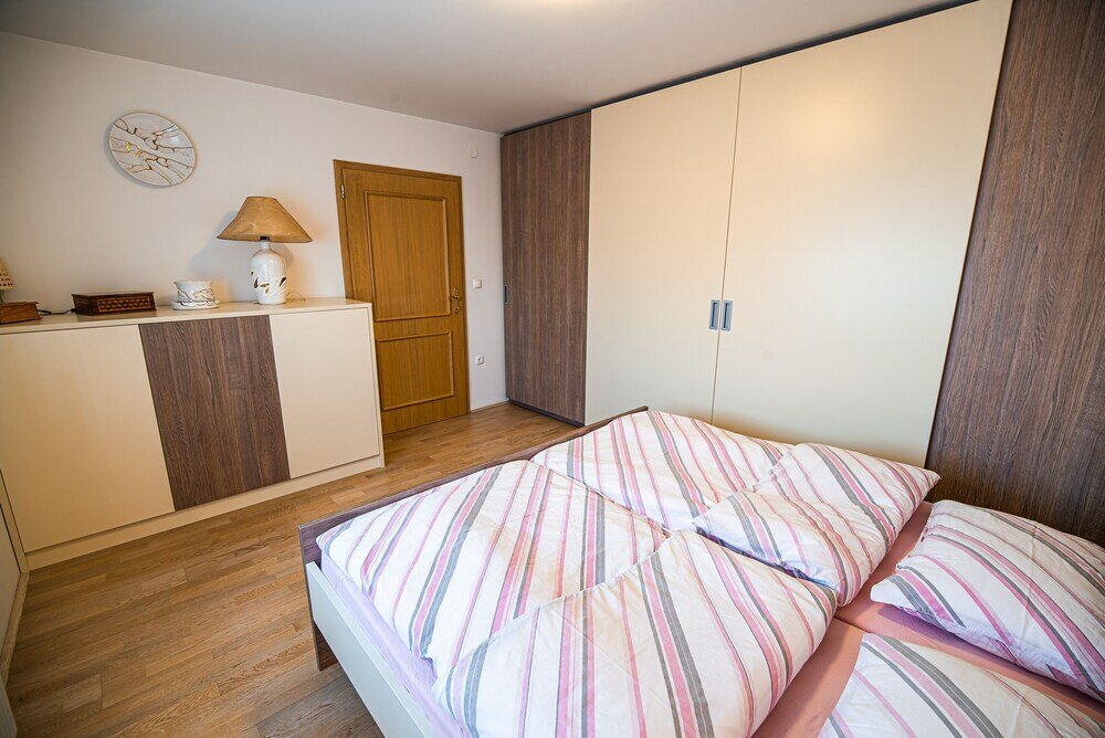 Фото Three Bedroom Apartment Ana With hot tub