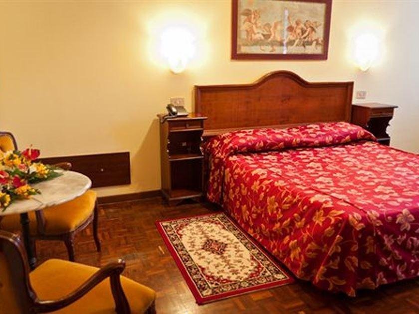 Фото Hotel Florida