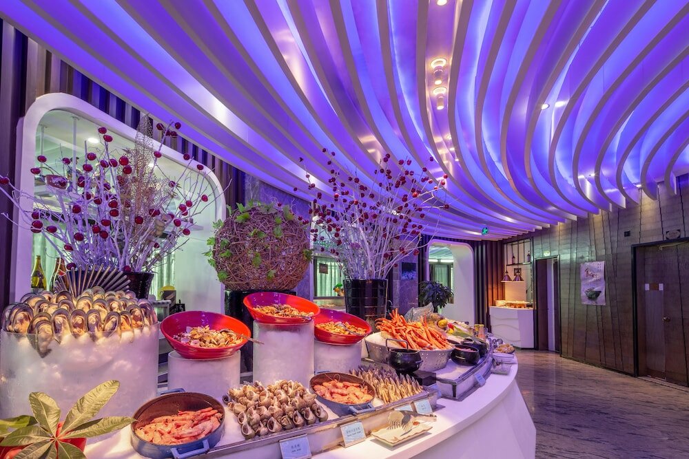 Фото Asia International Hotel Guangzhou