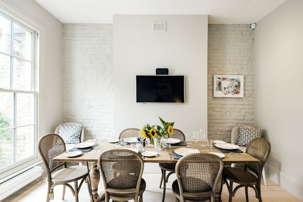 Фото Elegant Family Home near Wandsworth Common