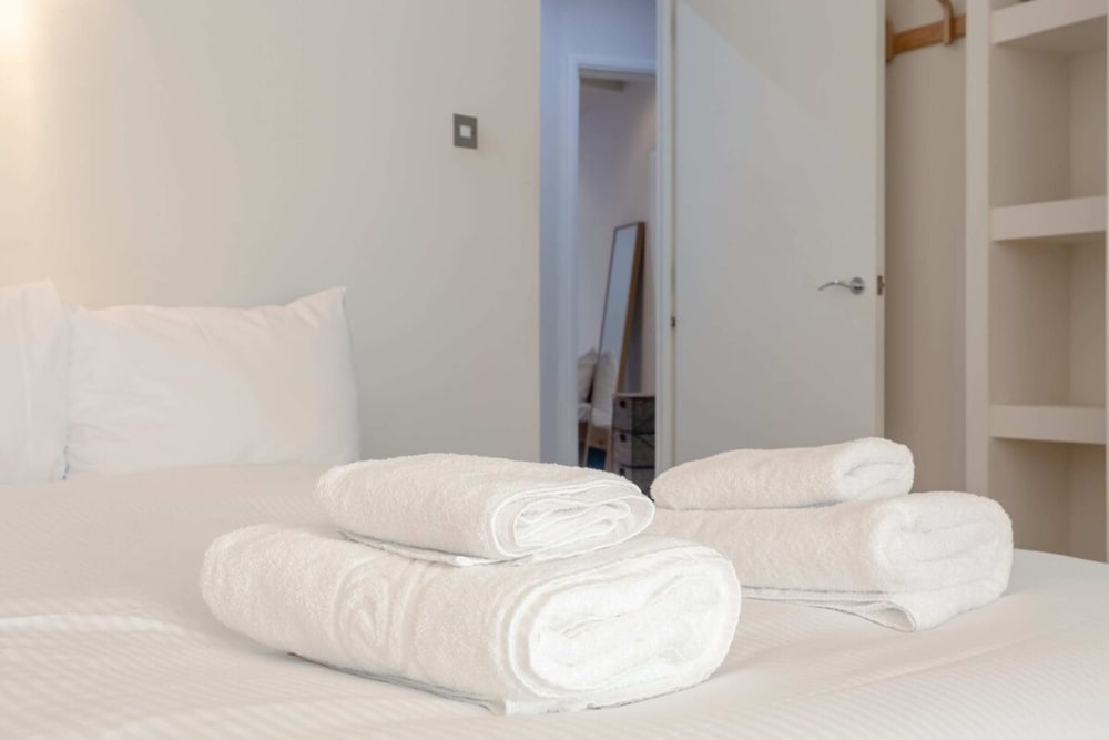 Фото Fantastic 2 Bedroom Apartment in Central London