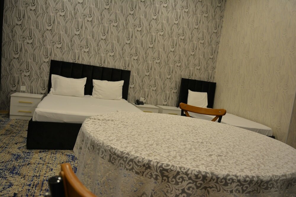 Фото Perron Hotel