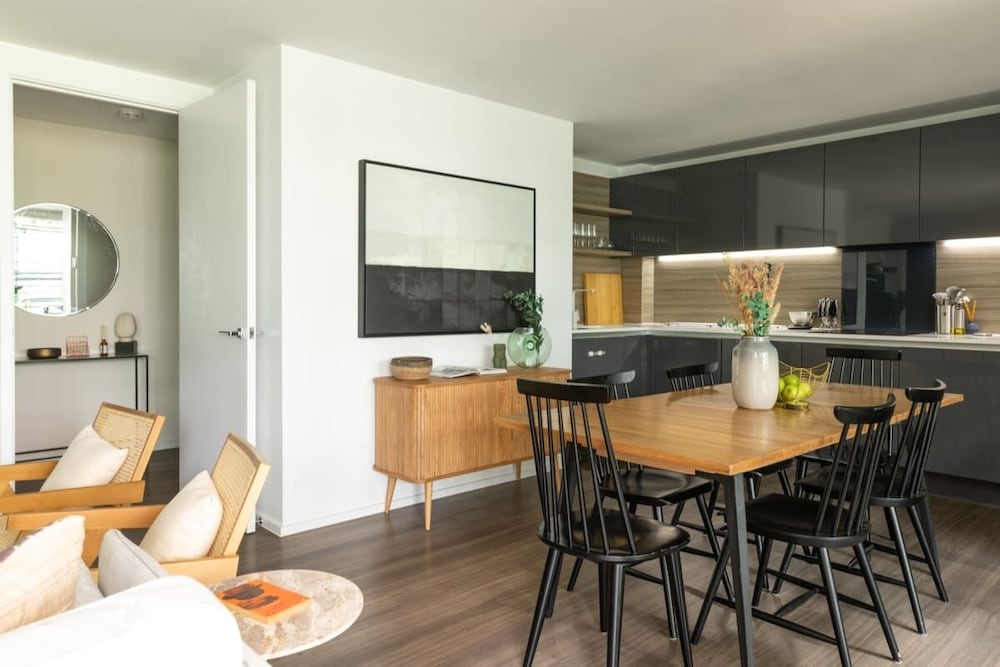 Фото The Wandsworth Gem - Astonishing 3bdr Flat