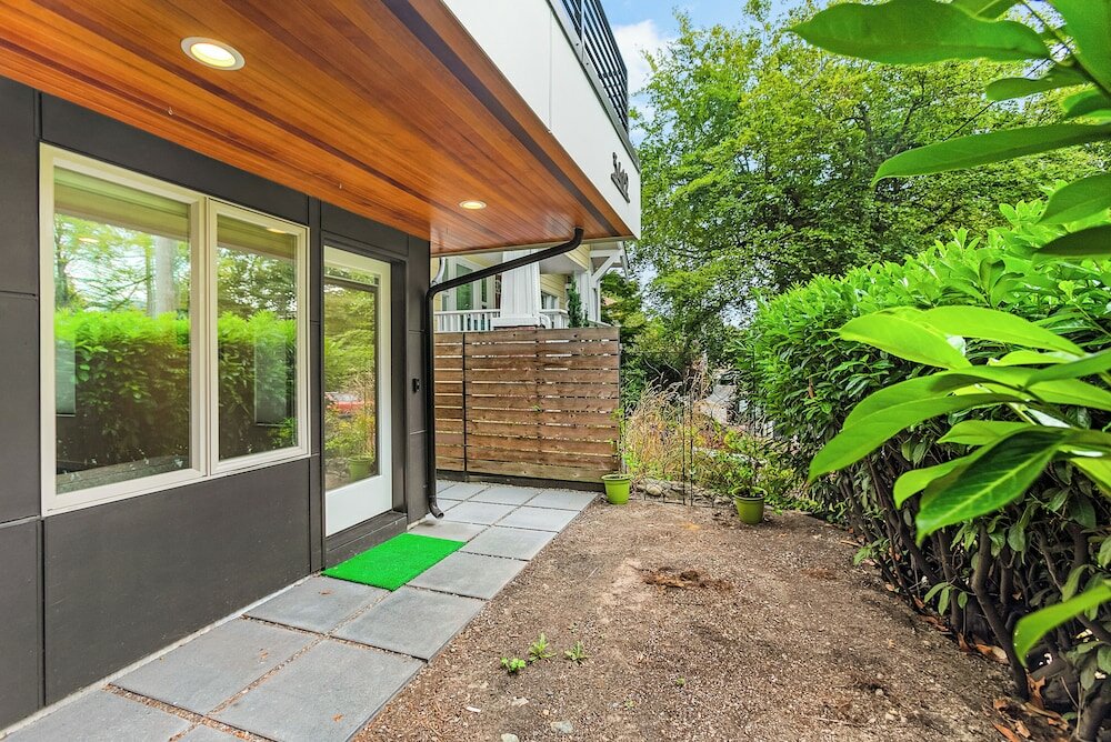 Фото Autumn Leaves in Jefferson Park