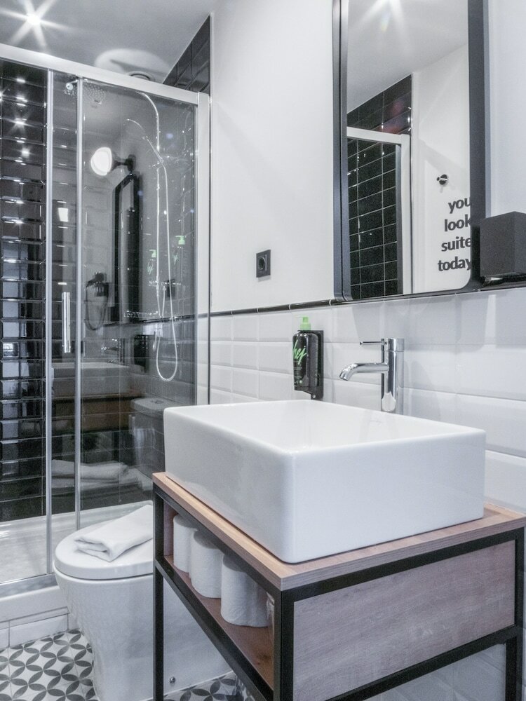 Фото Limehome Madrid Calle de la Madera