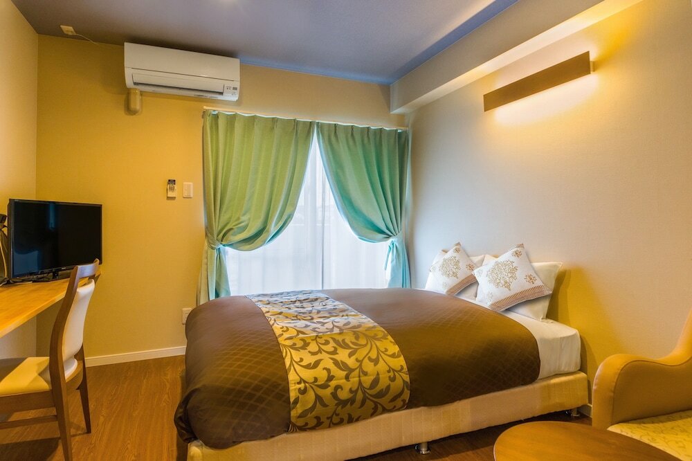 Фото Mr. Kinjo in Shiozaki