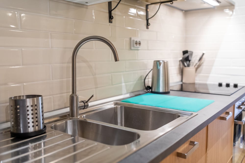 Фото Lie On Me Lazy Simon