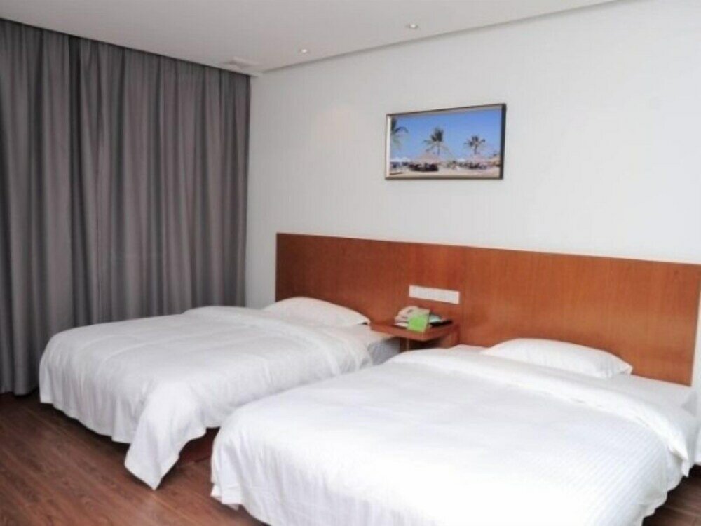 Фото Vatica Shanghai Jiading District Anting Metro Station Volkswagen Factory Hotel