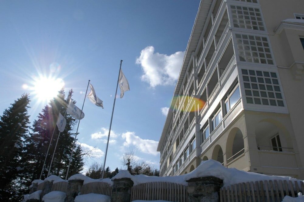 Фото Davos Youth Hostel