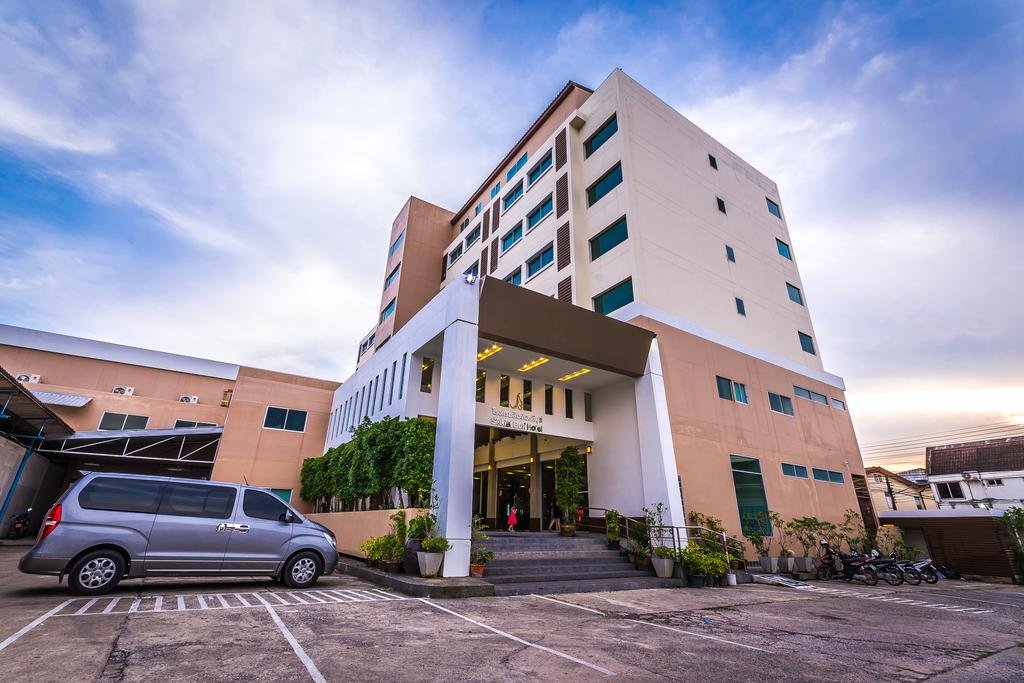 Фото отеля 1