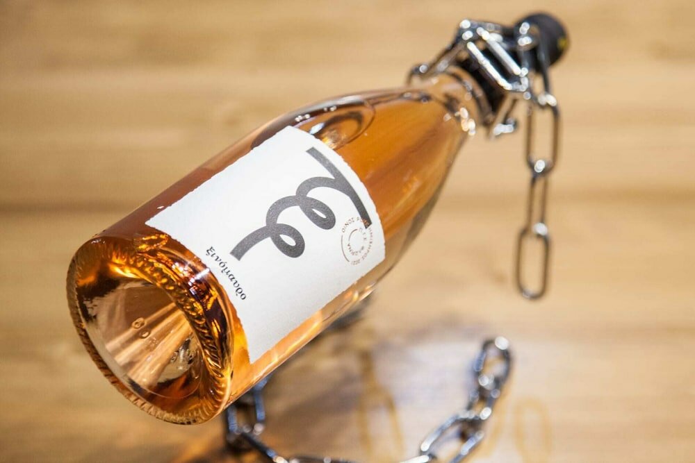 Фото Modern Industrial Apt In Neos Kosmos