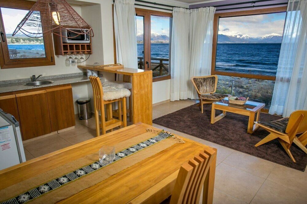 Фото Blue Parts - Nahuel Superior 1p In Front of the Lake